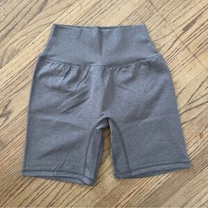 NWOT P’tula Biker Shorts. Size Medium. Gray